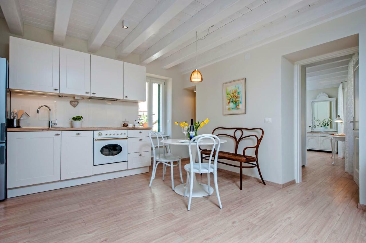 Casa Sbisa' Apartment Ровинь Экстерьер фото
