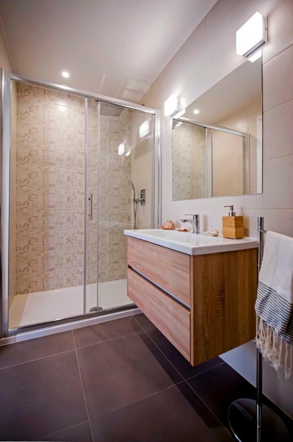 Casa Sbisa' Apartment Ровинь Экстерьер фото