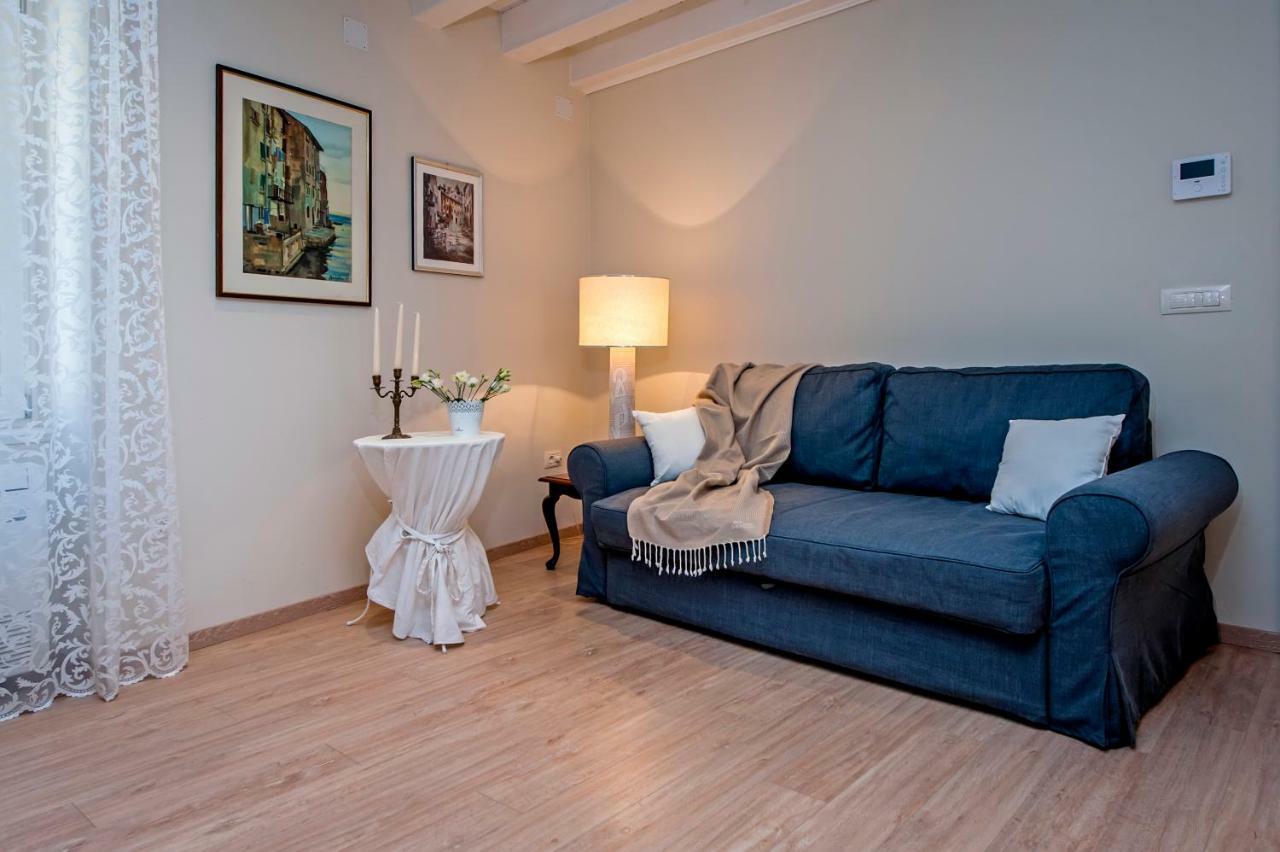Casa Sbisa' Apartment Ровинь Экстерьер фото